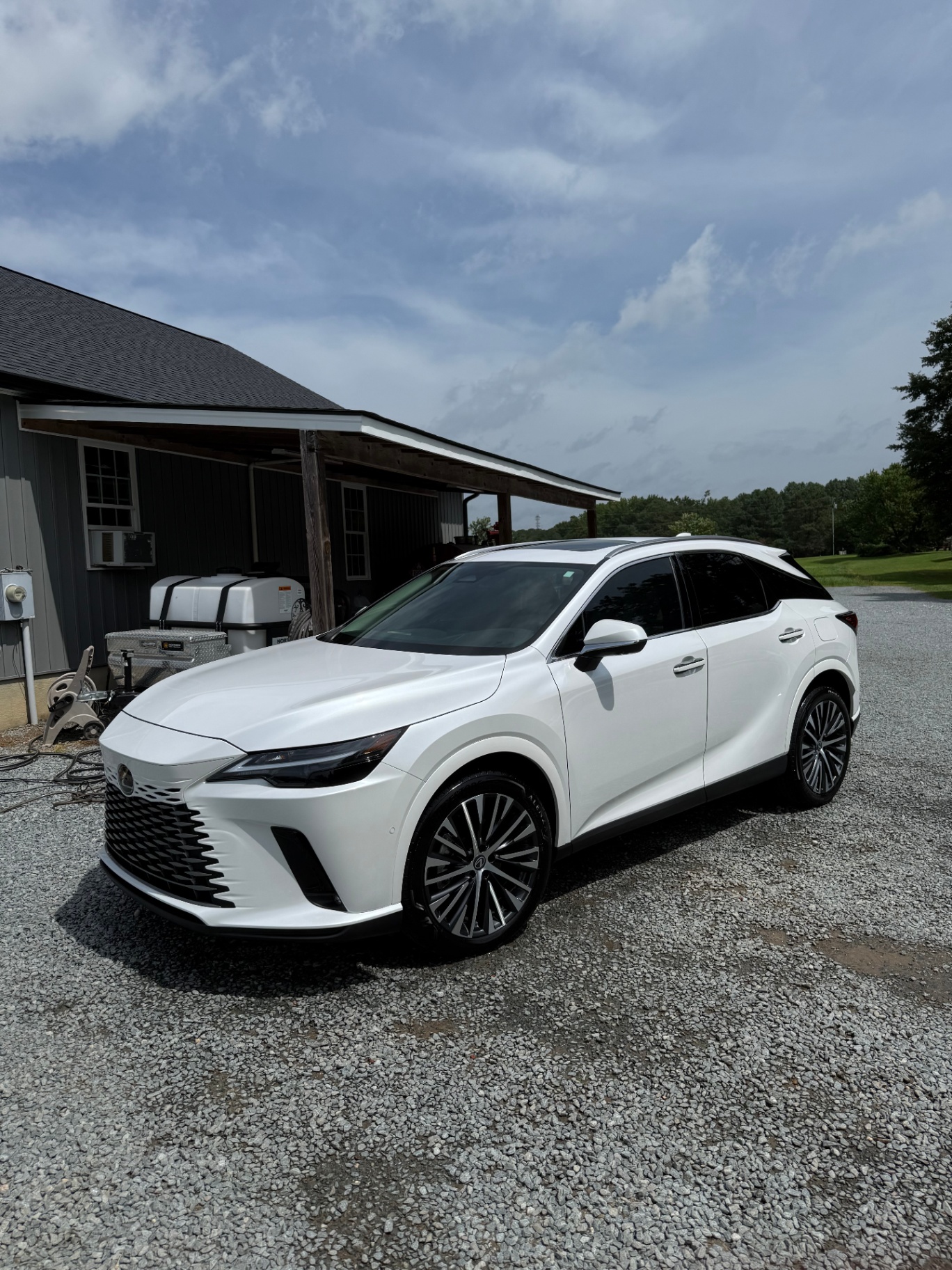 White Lexus RX after detail